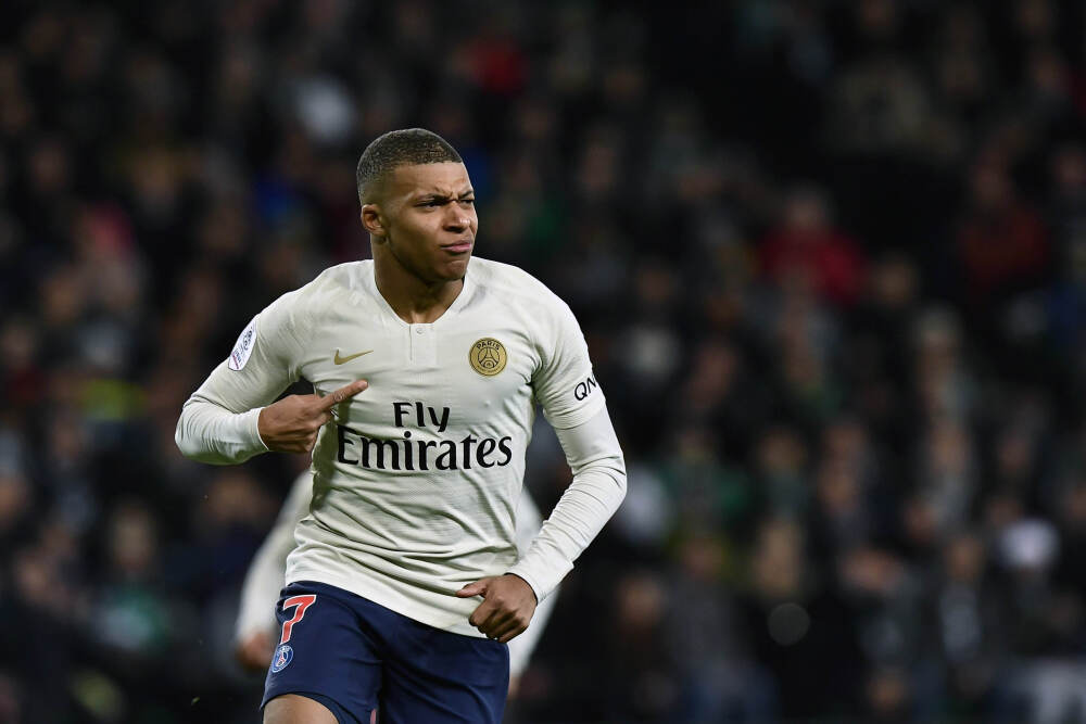 灾难岂容当“流量剧本”？AI造谣遭严打 这些法律红线碰不得